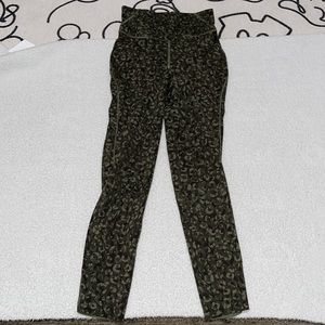 Lululemon women’s leggings yoga pants